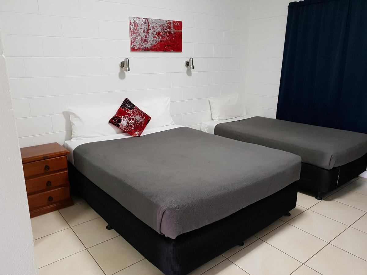 Capricorn Hotel Blackwater Bagian luar foto